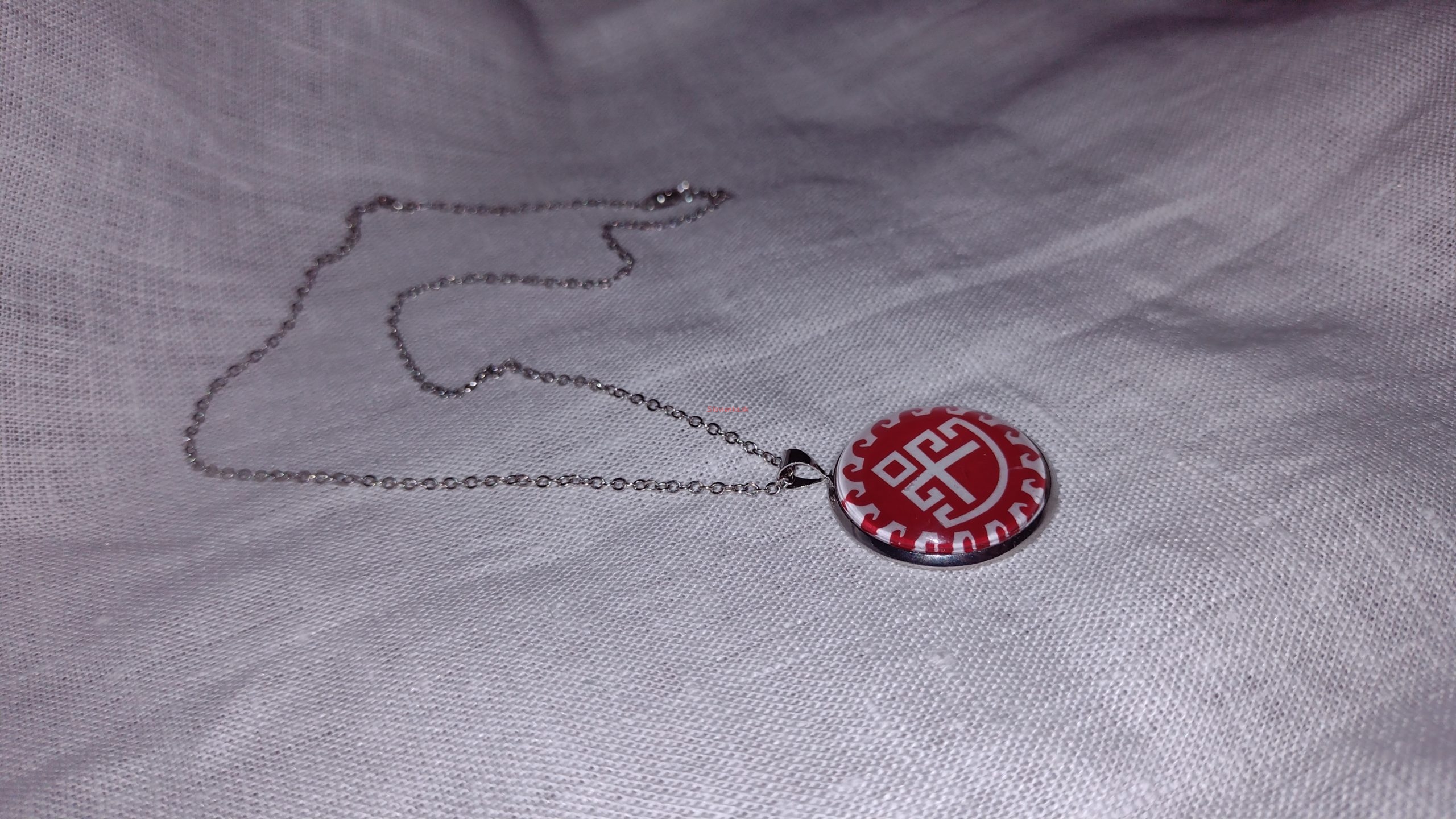 privesok-s-retiazkou-lelnik-slovienka.sk