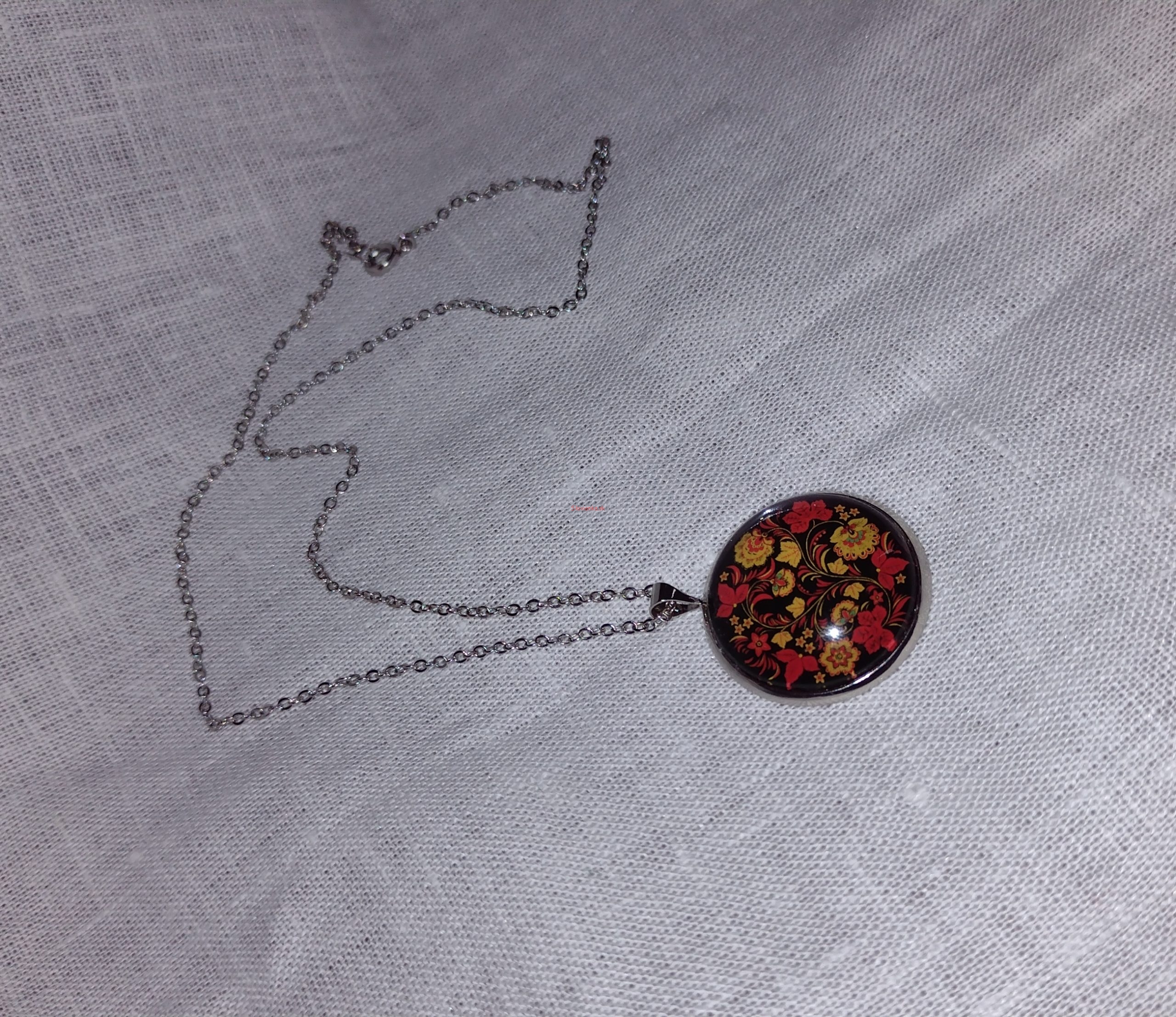 privesok_s_retiazkou_kvety-chochloma-slovienka.sk